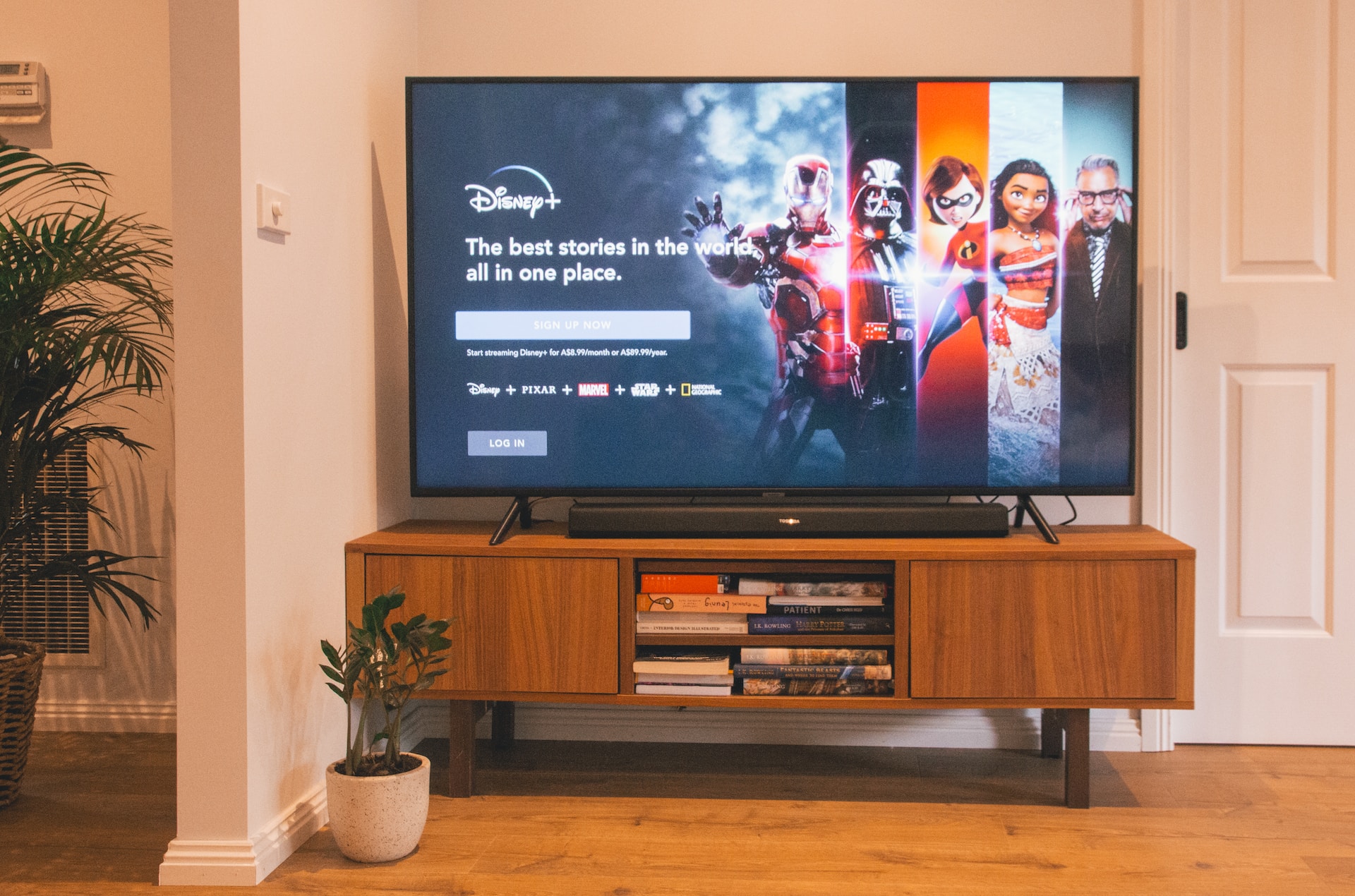SMART TV